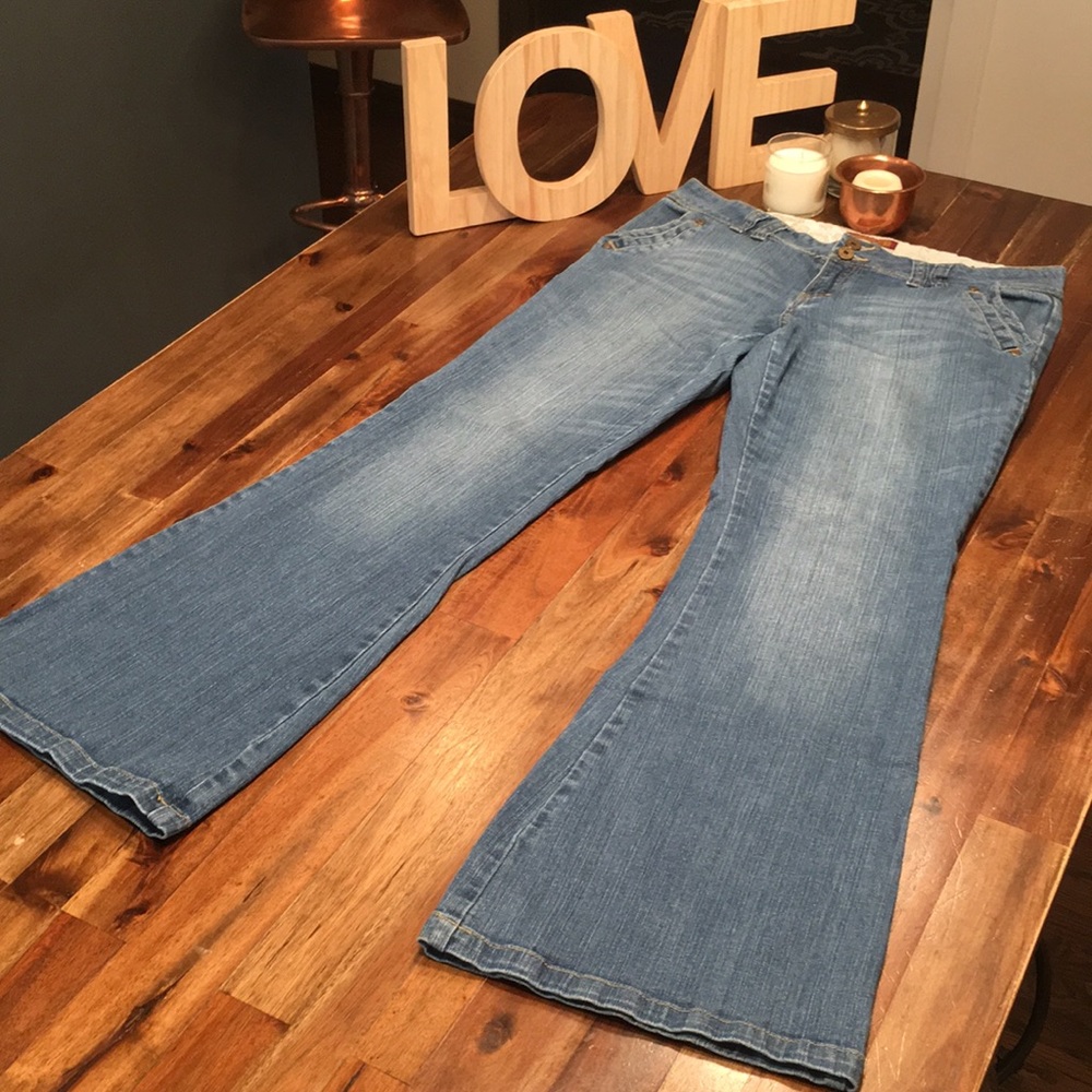 Jeans - Picture 2 of 7